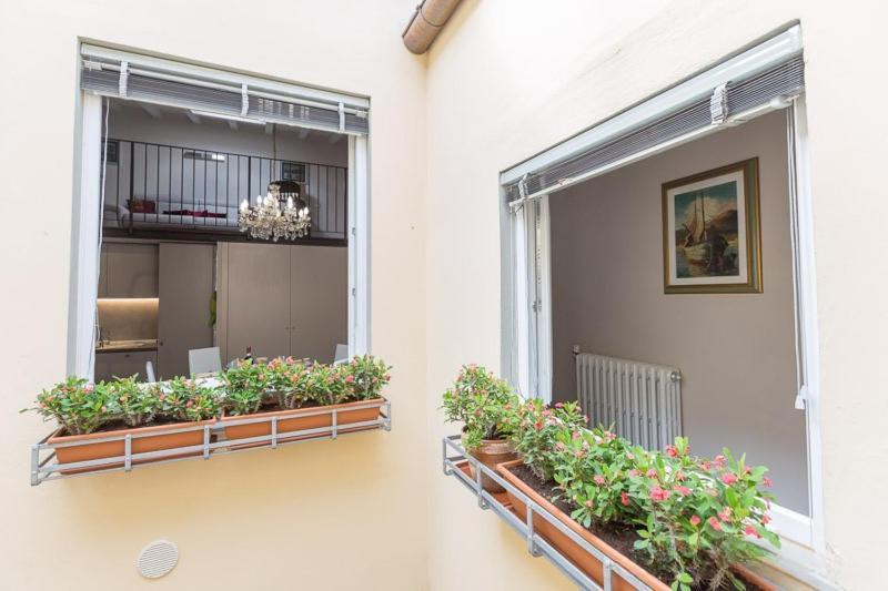 Pitti Flats Serragli Florence